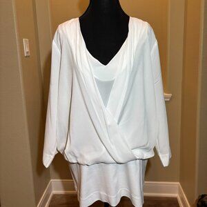 NWOT Cabi White Blouse Long Sleeve V-Neckline Size XL